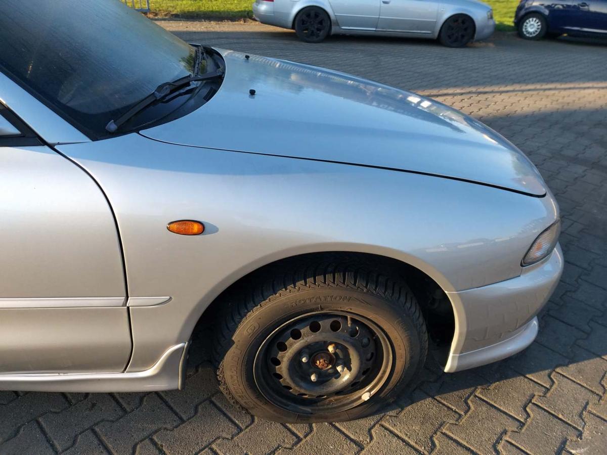 Mitsubishi Galant E50 Bj.1995 original Kotflügel vorn rechts Silber A69F